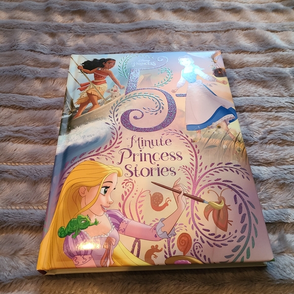 ❌️SOLD❌️ 5 Minute Princess Stories - Picture 3 of 6